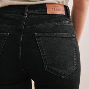 Sezane Perfect Slim Jeans - size 27 - EUC